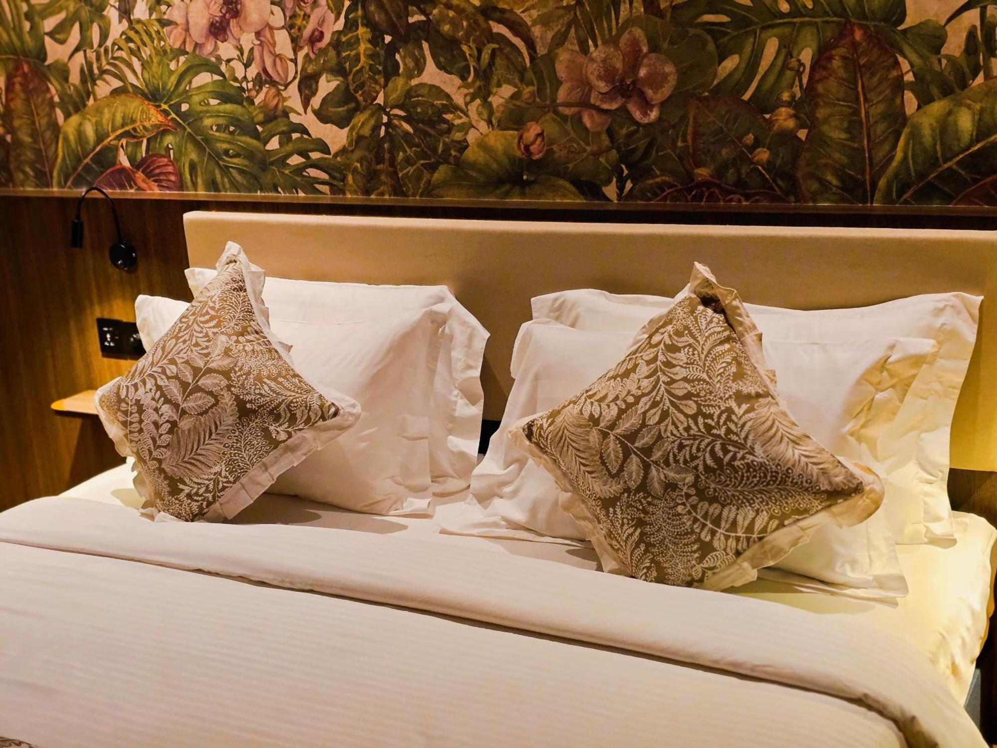 The Palm Suite At Lava Mansion George Town Exterior photo